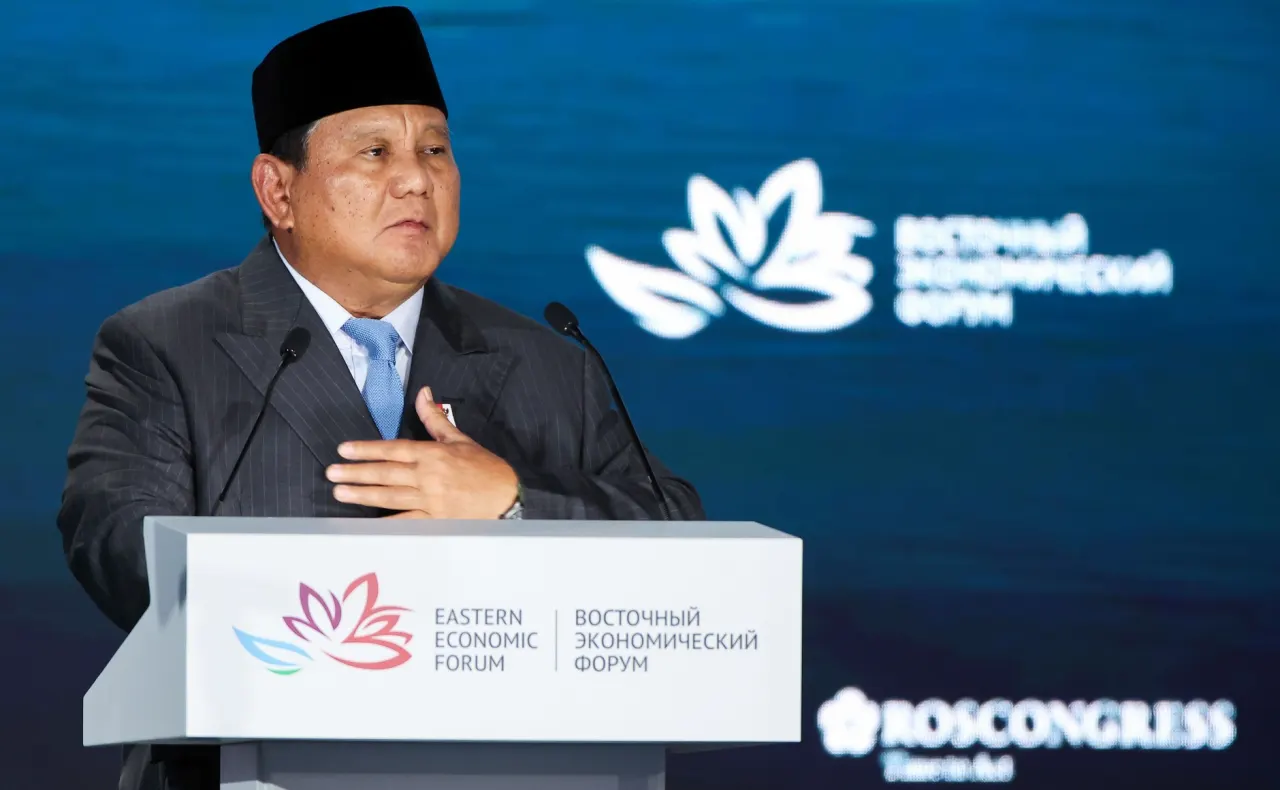 Prabowo Imbau Masyarakat Tetap Tenang dan Waspada Hadapi Aktivitas Gunung Anak Krakatau