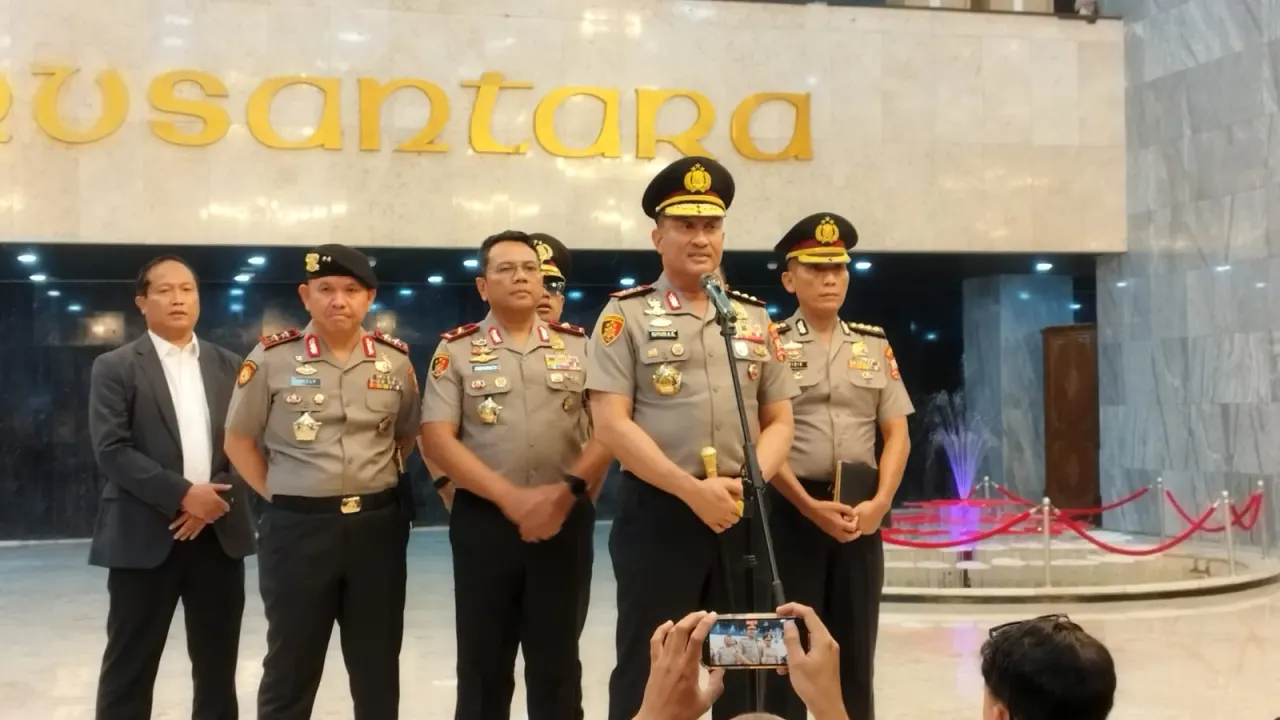 DPR Setujui Aklamasi Komjen Suyudi Jadi Kapolri, Tinggal Tunggu Pelantikan Presiden