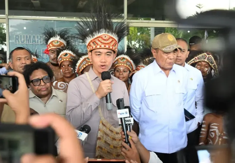 MK Tolak Gugatan Syarat Pendidikan Gibran, Status Wapres Tak Berubah