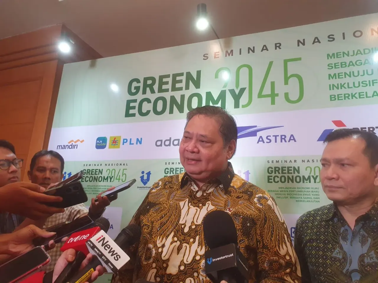 Menteri Koordinator Bidang Perekonomian Airlangga Hartarto . Tripodnews/HO