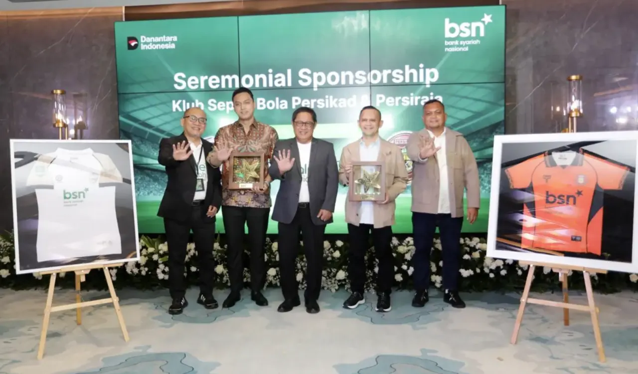 Perjanjian Kerja Sama (PKS) antara Bank BSN dengan klub sepak bola Persikad Depok dan Persiraja Banda Aceh pada Rabu (7/10/2026). Tripodnews/DOK BSN