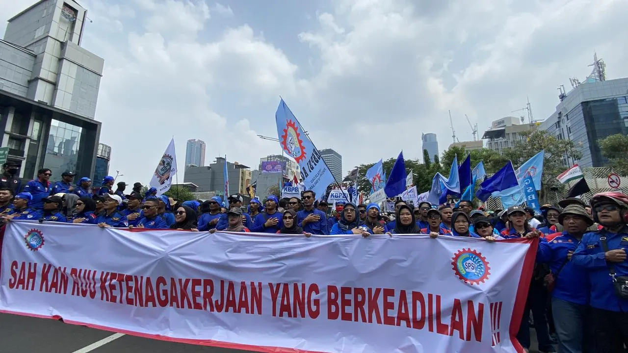 Tolak Pesangon 0,5 Kali Gaji dan Outsourcing, KSPI Bakal Demo di 38 Provinsi