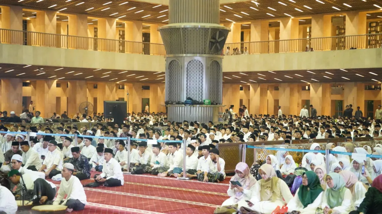 Kegiatan Munajat Santri untuk Negeri ini merupakan puncak rangkaian Hari Santri 2026 yang diselenggarakan di Masjid Istiqlal, Jakarta. Tripodnews/DOK KEMENAG