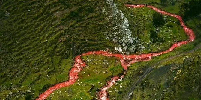 Sungai Merah Cusco.