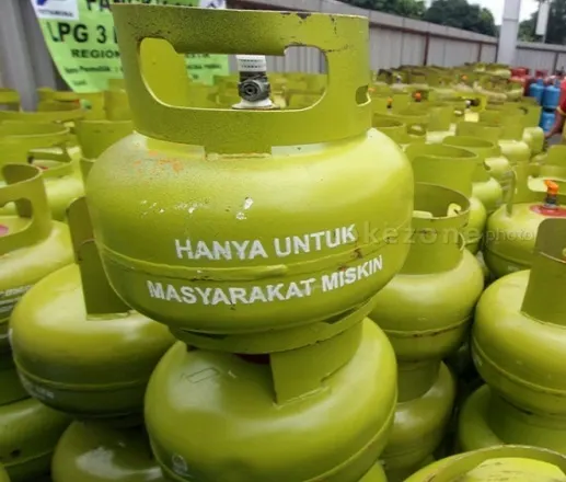 ​​​​​​​Di samping itu, Alfian juga mengungkapkan, tren penyaluran LPG subsidi 3 kg terus meningkat. Bahkan, hingga akhir tahun penyaluran LPG subsidi 3 Kg ditaksir akan melebihi kuota yang telah ditetapkan oleh APBN sebesar 8,2 juta MT.