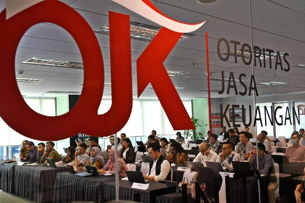 Selain itu, Bambang melihat bahwa langkah korporasi ini juga mencerminkan penilaian positif terhadap kondisi makro dan mikro Indonesia. Baca Juga: MUFG Akuisisi Mandala Finance (MFIN), Manajemen Memberikan Keterangan mengenai Nasib Karyawan