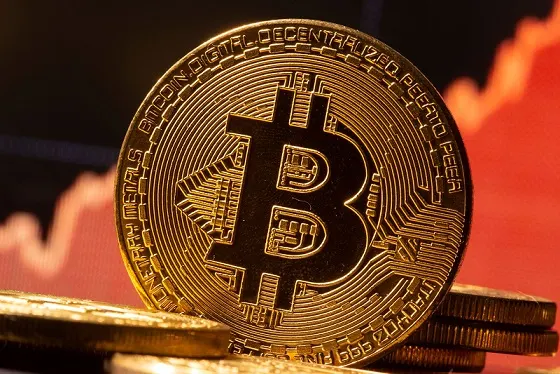 Ethereum (ETH) juga mengalami koreksi pada pagi ini. Nilainya turun sebesar 2,03% dalam sehari terakhir. Dengan demikian, saat ini ETH diperdagangkan di level US$ 1.873,12 per koin. Hal serupa terjadi pada Binance (BNB) yang mengalami penurunan sebes