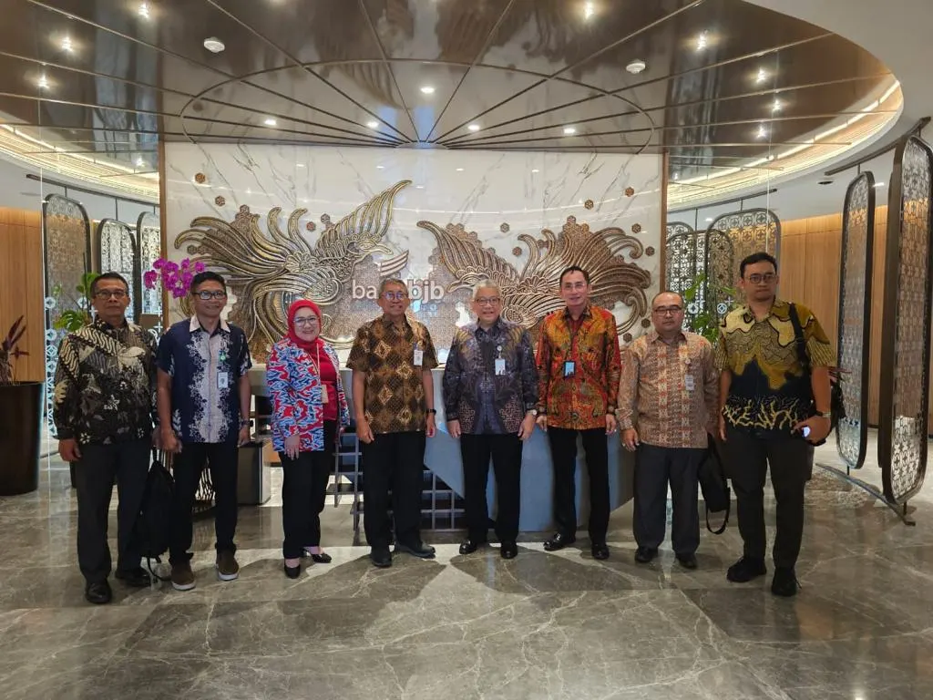 Komitmen bank bjb tersebut, dibuktikan dengan melakukan Perjanjian Kerjasama dengan BP Tapera dalam Penyaluran Pembiayaan Perumahan Bagi Peserta Tapera sejak 28 Desember 2022 dengan mengeluarkan produk bjb Tapera.
