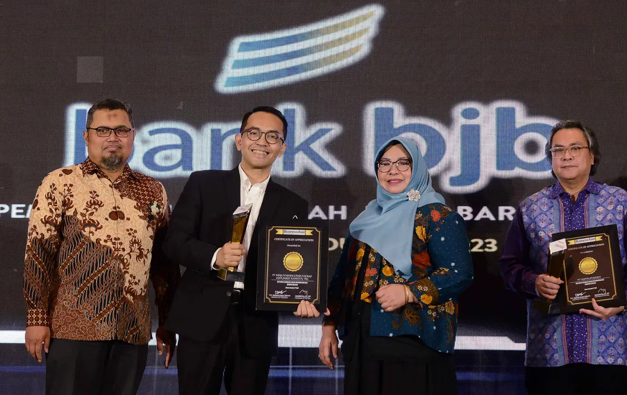 Kali ini, berkat kesuksesan transformasi digital yang dilakukan, bank bjb meraih penghargaan utama dari Business Asia dalam kategori ‘Best Digital Technology and IOT Implementation 2023 in Banking Industry’ dalam ajang Indonesia Digital Innovation & 