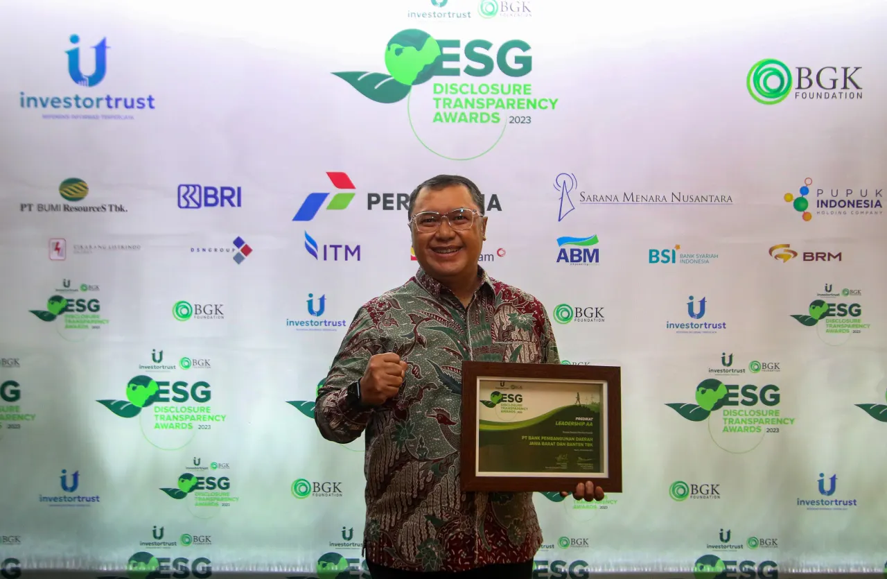 Yuddy menyampaikan, dengan raihan rating Leadership AA ini membuktikan bahwa bank bjb merupakan perusahaan yang agile dan adaptif dalam menyesuaikan diri pada tantangan zaman.