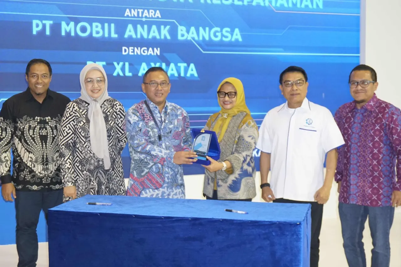 Penandatanganan kerjasama XL Axiata dengan PT MAB