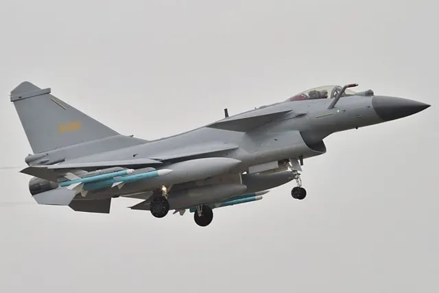 J-10CE China Dijadwalkan Tiba di Indonesia April 2027, Pesanan Capai 42 Unit