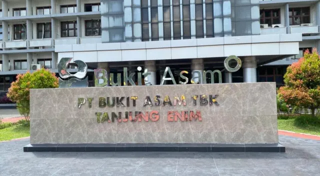 Bukit Asam Mulai Fokus Bisnis Energi Baru Terbarukan