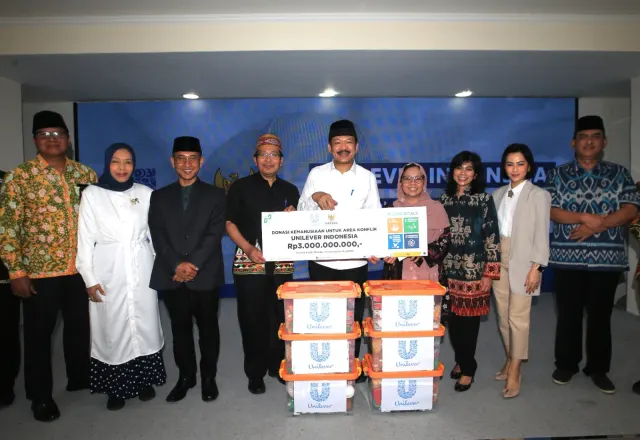 Kolaborasi Bantu Masyarakat Terdampak Konflik, BAZNAS Terima Donasi Unilever Indonesia